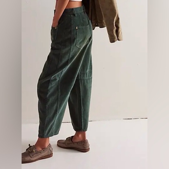 Free People We The Free Good Luck Mid-Rise Cord Barrel Jeans. NWT. Cypress - Picture 6 of 7